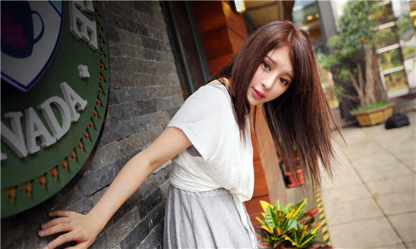 理塘想找一个女性生孩子给报酬-｛找个女人生孩子多少钱｝