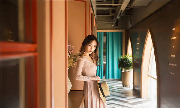 理塘试管代怀生子机构多少钱？全方位解答你关心的问题